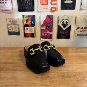 Time and Tru Loafer Mule with Gold Hardware Memory Foam Black Size 6
